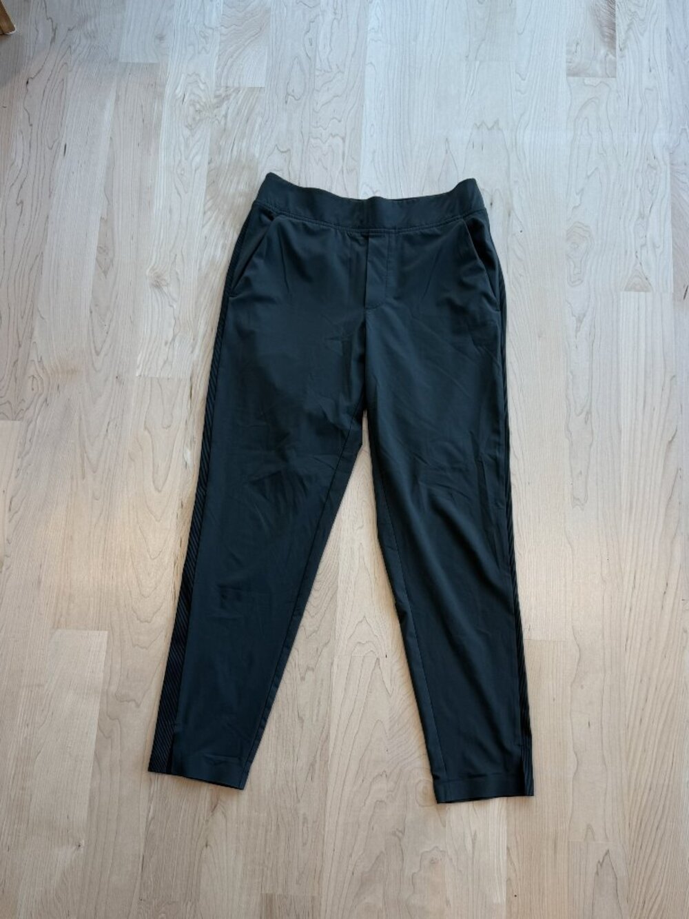 Athleta Brooklyn Ankle Pant Army Green Tapered Trouser